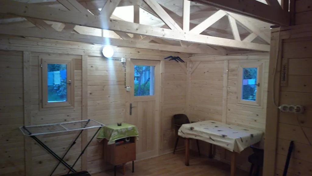 Prague Retro Challenge And Garden Guest House