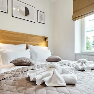 4* Aparthotel 44